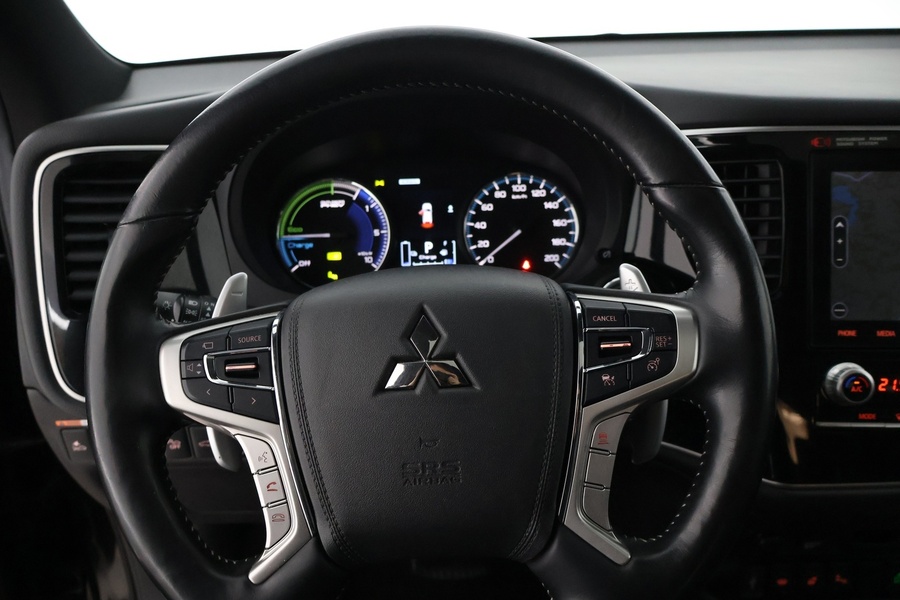 Mitsubishi Outlander PHEV vaihtoauto