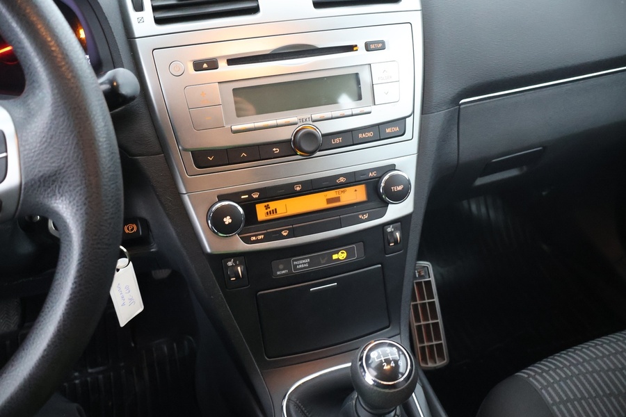 Toyota Avensis vaihtoauto