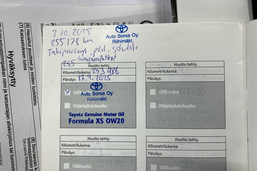 Toyota Avensis vaihtoauto