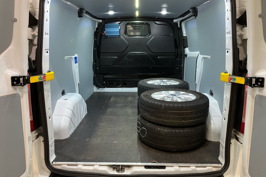 Ford Transit Custom vaihtoauto