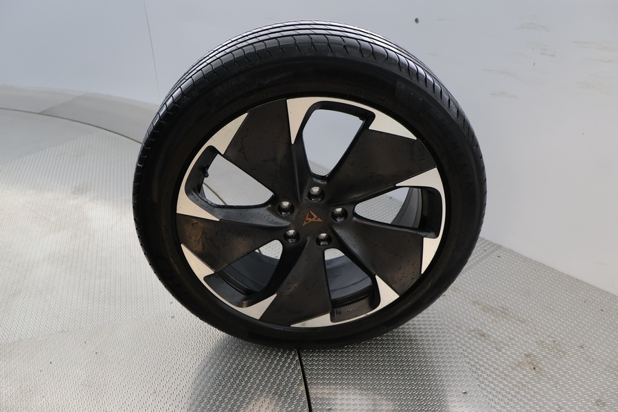 Cupra Born vaihtoauto