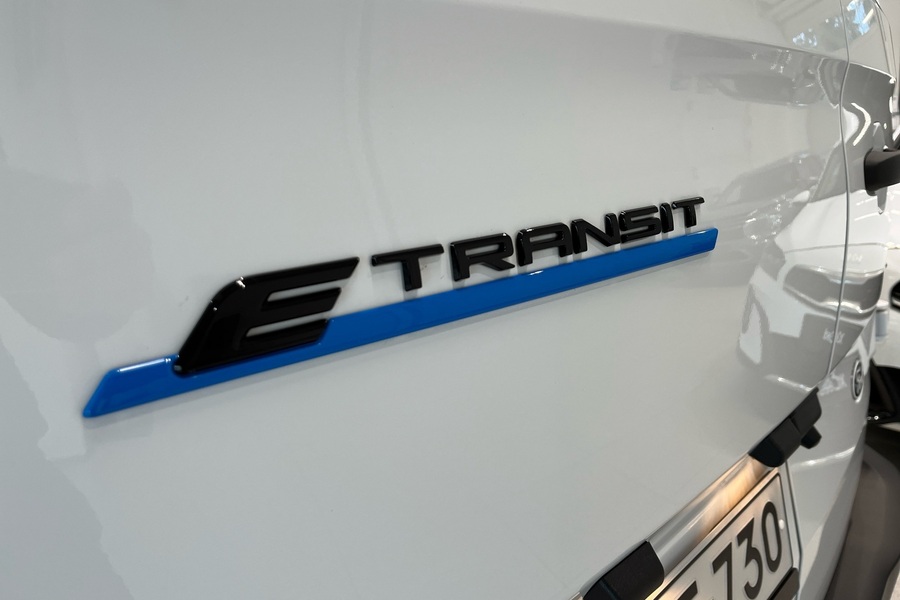 Ford Transit Custom vaihtoauto