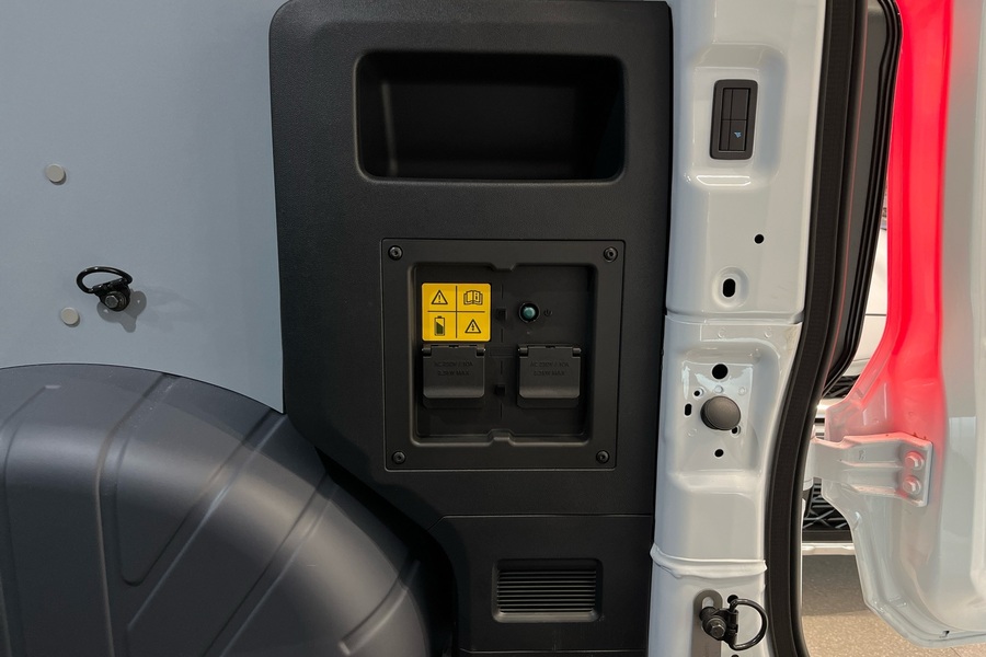 Ford Transit Custom vaihtoauto