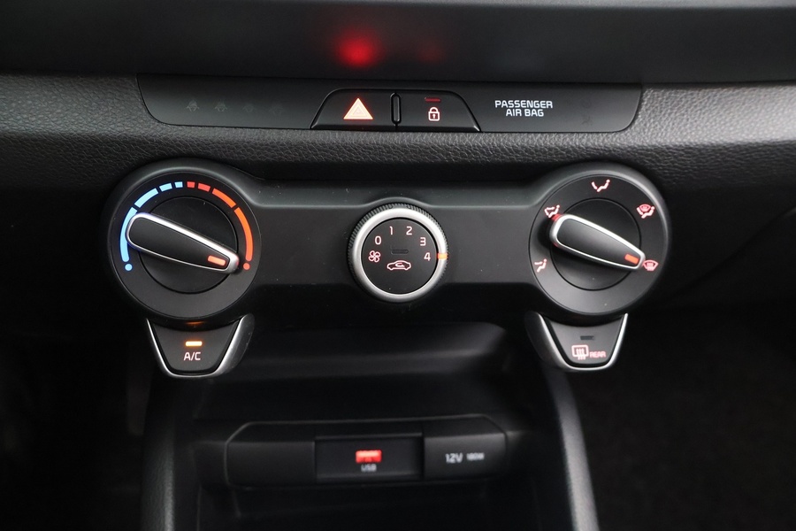 Kia Stonic vaihtoauto