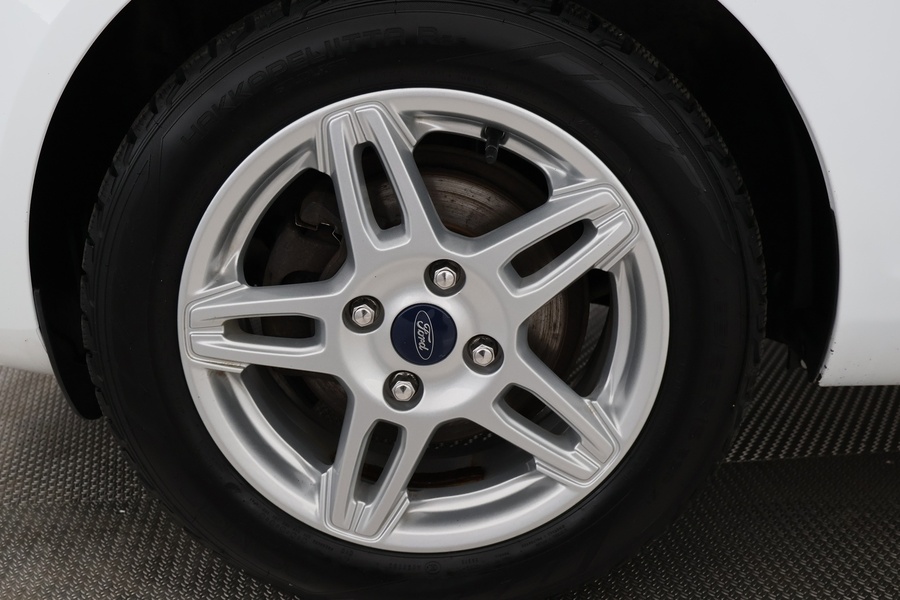 Ford Fiesta vaihtoauto