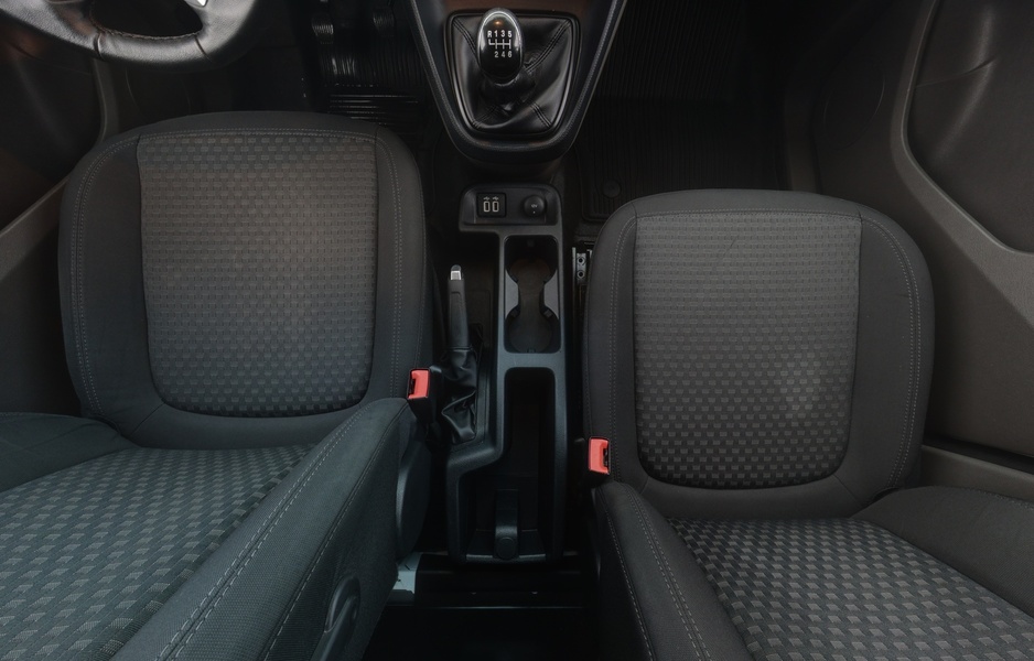 Ford Transit Connect vaihtoauto