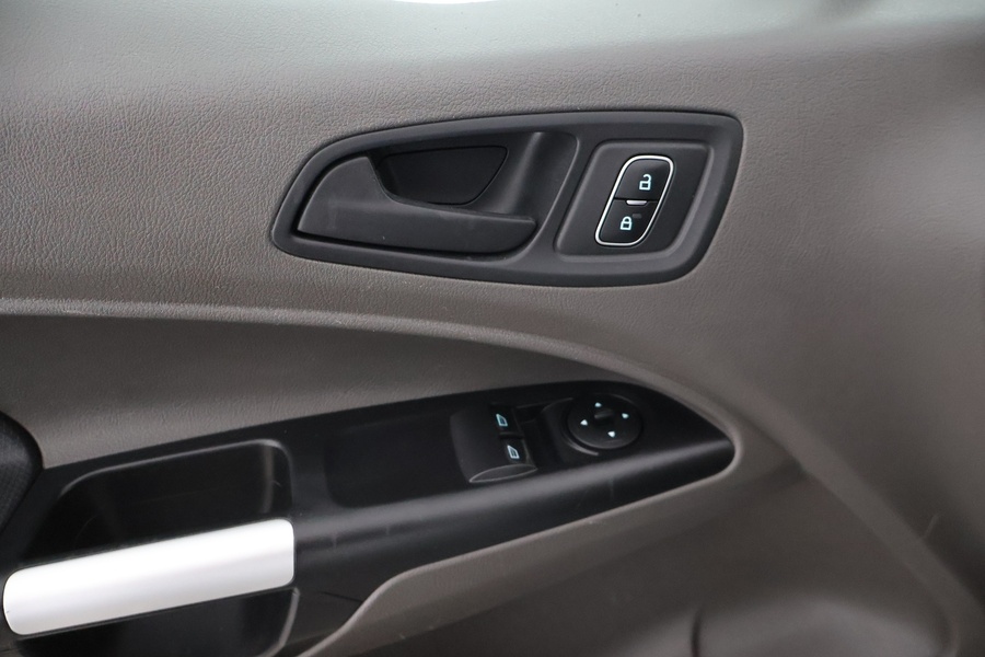 Ford Transit Connect vaihtoauto