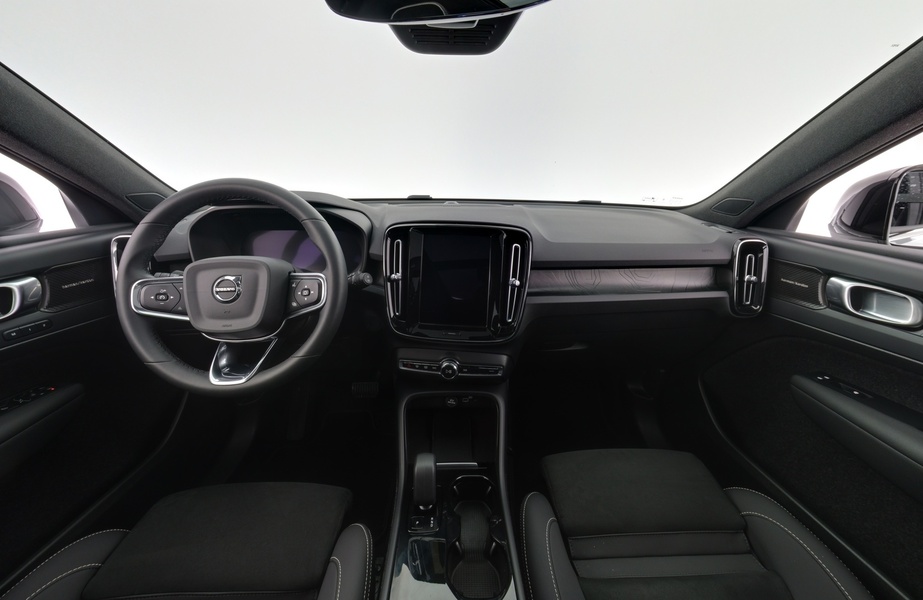 Volvo EX40 vaihtoauto