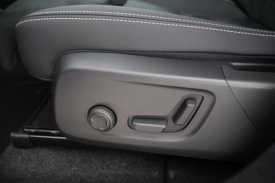 Volvo EX40 vaihtoauto