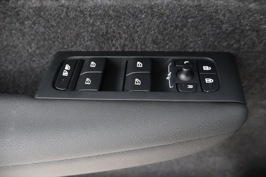 Volvo EX40 vaihtoauto