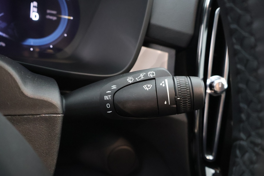 Volvo EX40 vaihtoauto