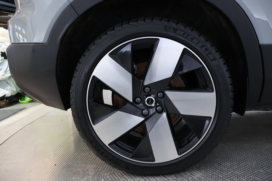 Volvo EX40 vaihtoauto