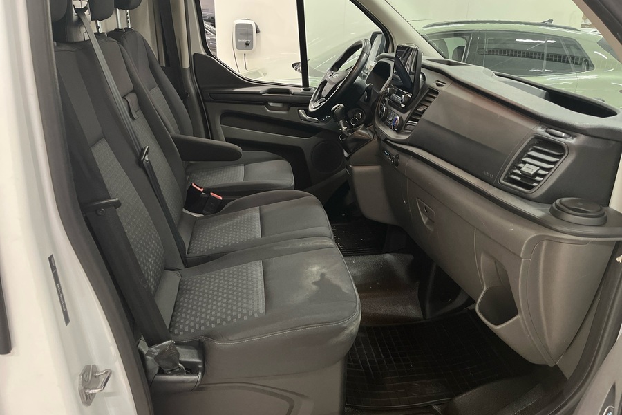 Ford Transit Custom vaihtoauto