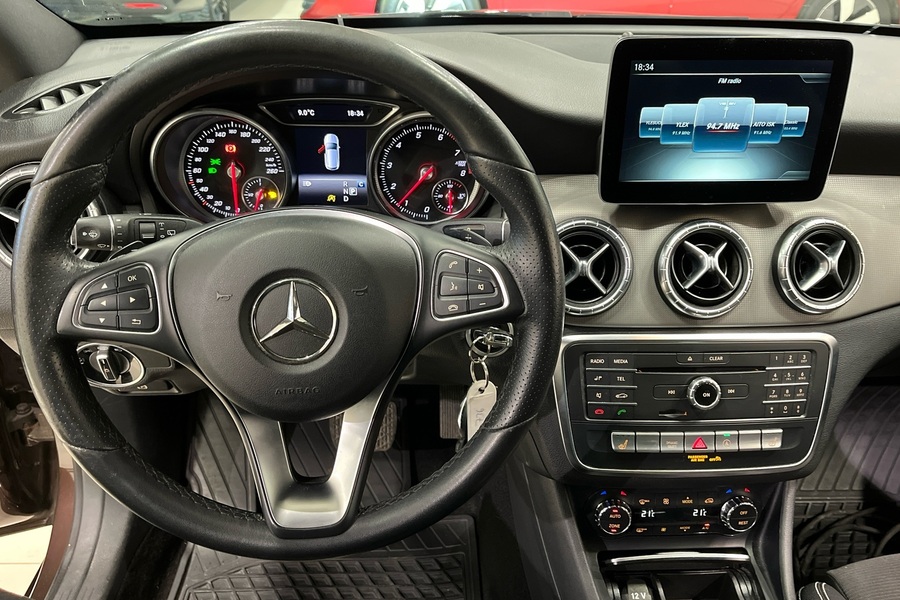 Mercedes-Benz CLA-sarja vaihtoauto