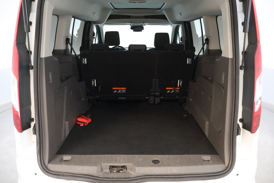 Ford Grand Tourneo Connect vaihtoauto