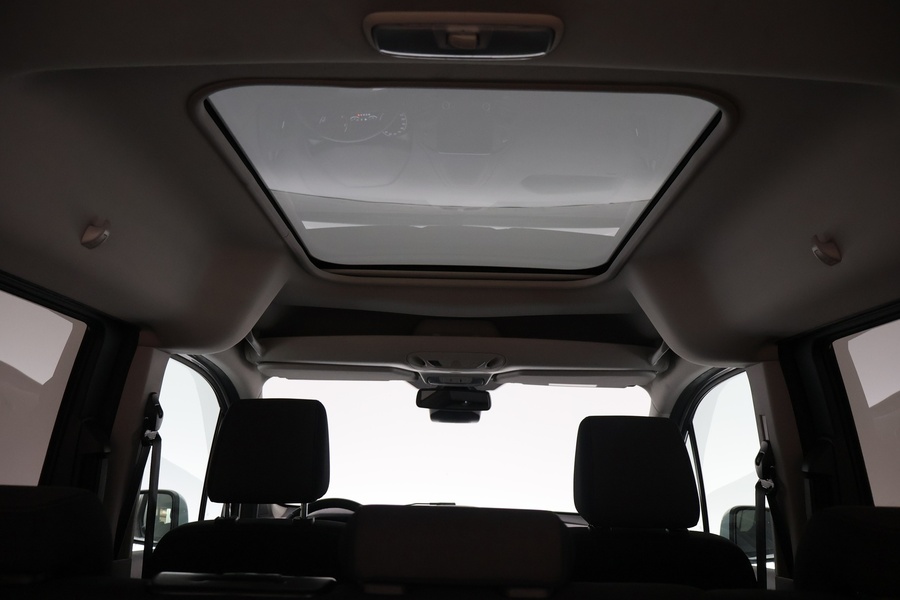 Ford Grand Tourneo Connect vaihtoauto