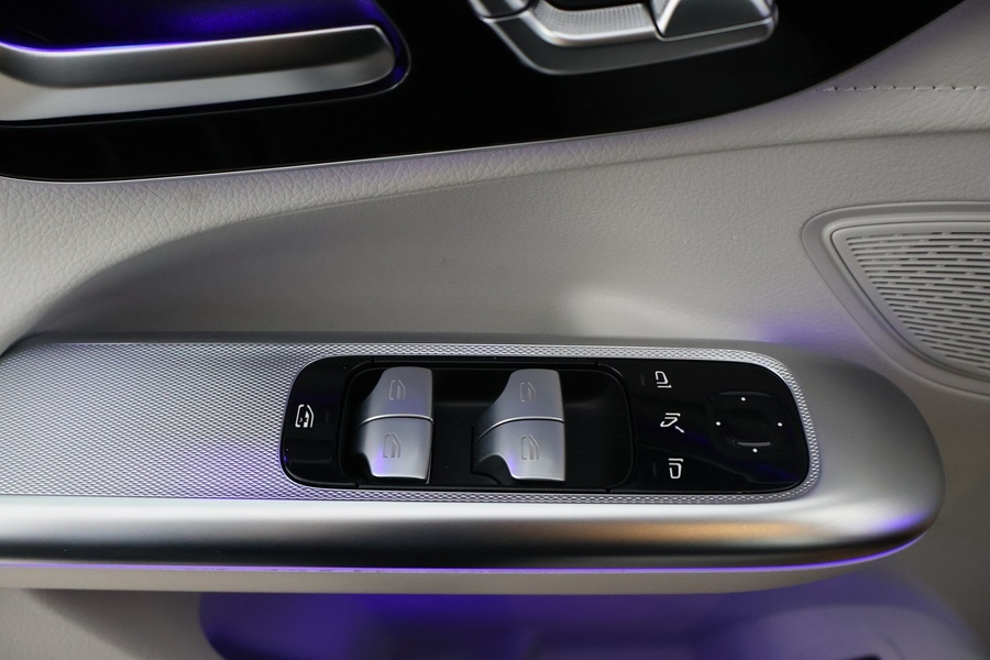 Mercedes-Benz EQE vaihtoauto