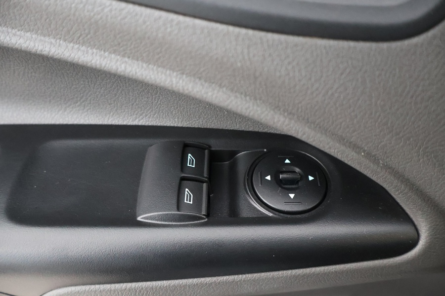 Ford Transit Connect vaihtoauto