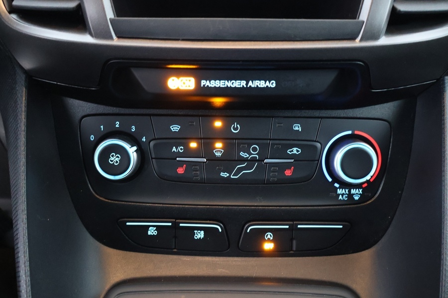 Ford Transit Connect vaihtoauto