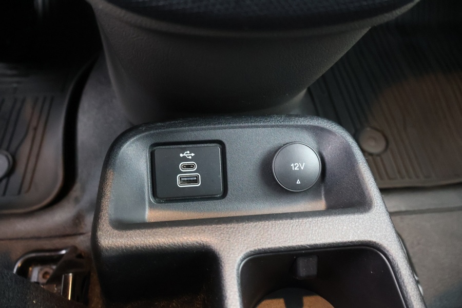 Ford Transit Connect vaihtoauto