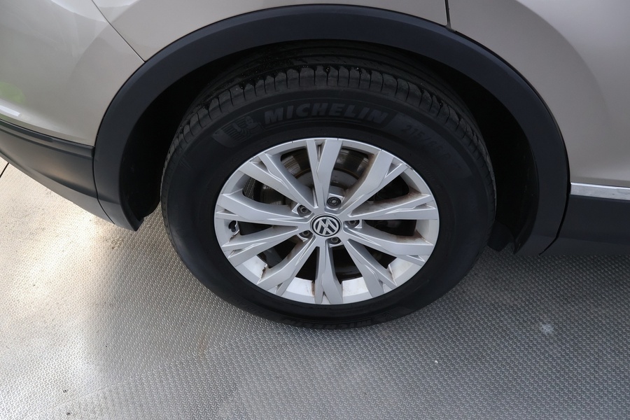 Volkswagen Tiguan vaihtoauto