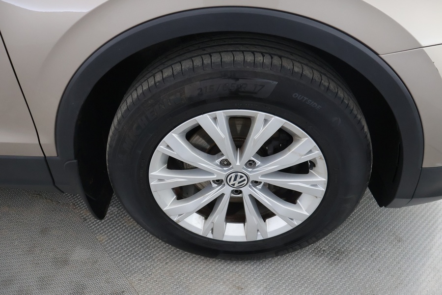 Volkswagen Tiguan vaihtoauto