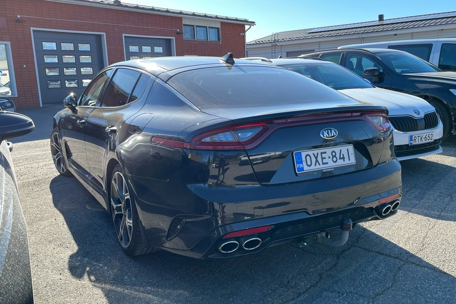 Kia Stinger vaihtoauto