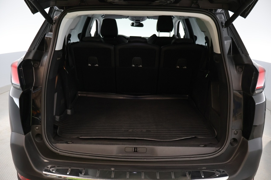 Peugeot 5008 vaihtoauto