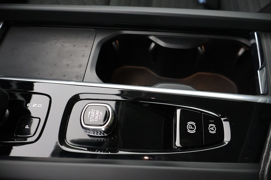 Volvo V60 Cross Country vaihtoauto