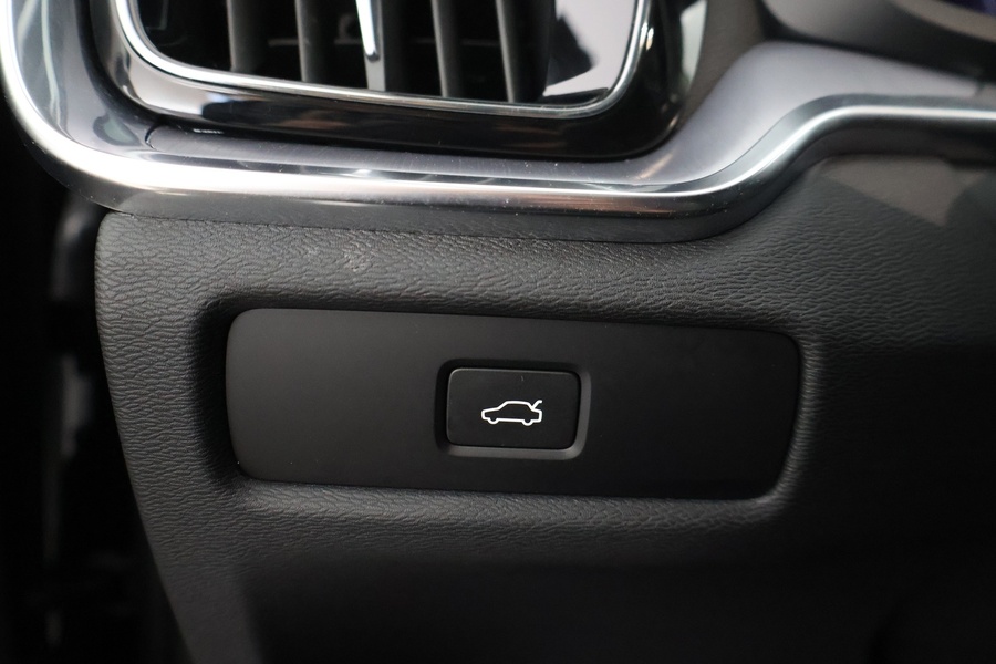 Volvo V60 Cross Country vaihtoauto