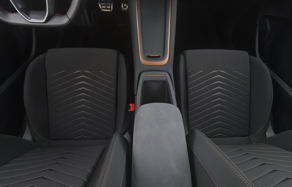 Cupra Born vaihtoauto