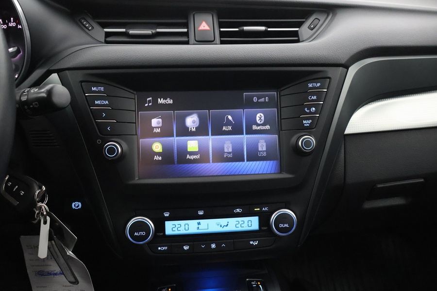 Toyota Avensis vaihtoauto