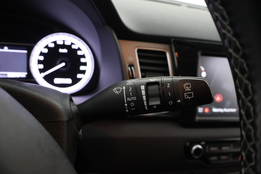 Kia Niro plug-in vaihtoauto