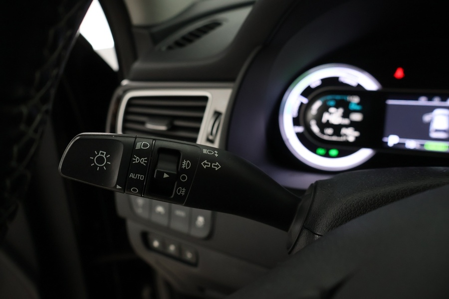 Kia Niro plug-in vaihtoauto