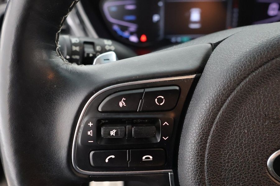 Kia Niro plug-in vaihtoauto