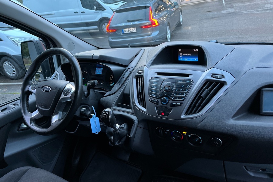 Ford Transit Custom vaihtoauto