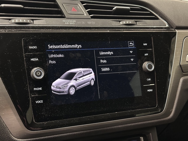 Volkswagen Touran vaihtoauto