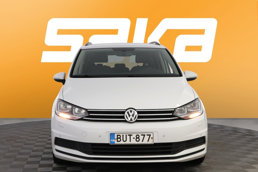 Volkswagen Touran vaihtoauto