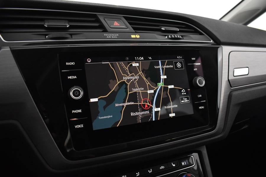 Volkswagen Touran vaihtoauto