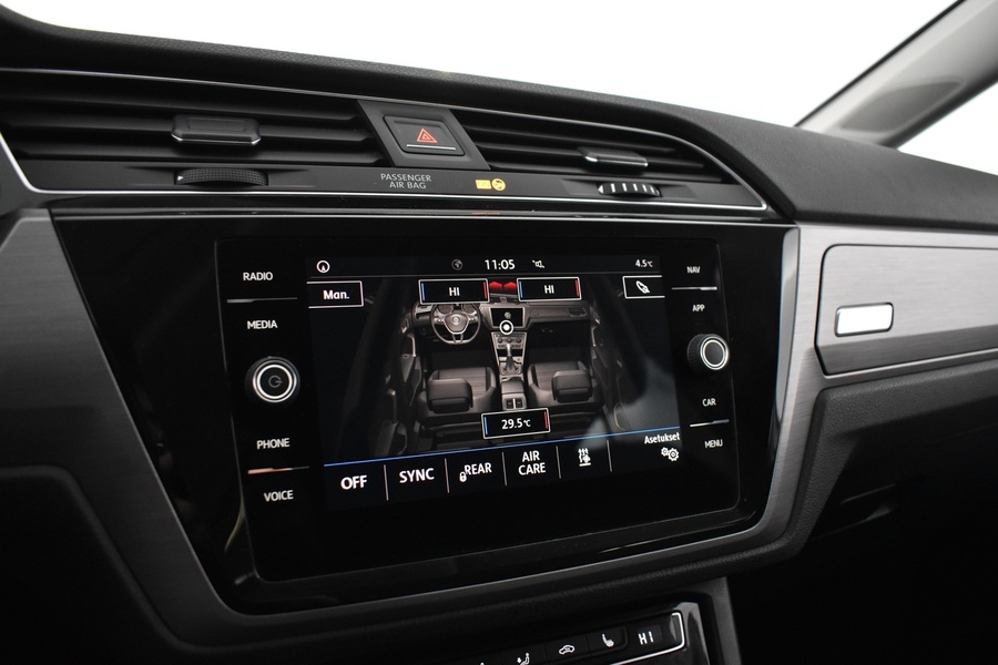 Volkswagen Touran vaihtoauto