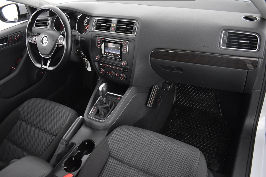 Volkswagen Jetta vaihtoauto