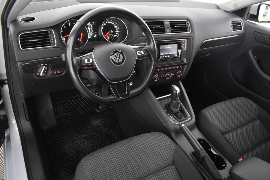 Volkswagen Jetta vaihtoauto