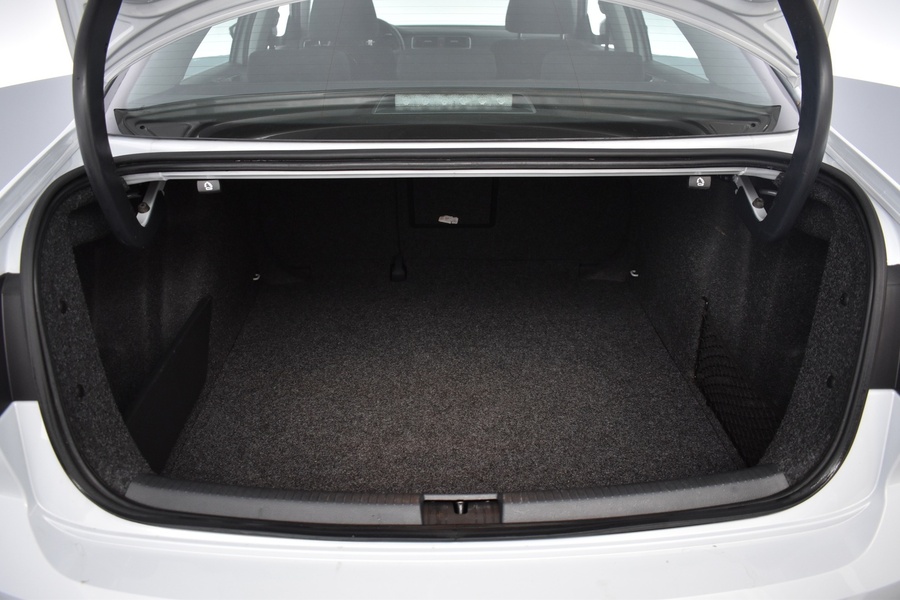 Volkswagen Jetta vaihtoauto