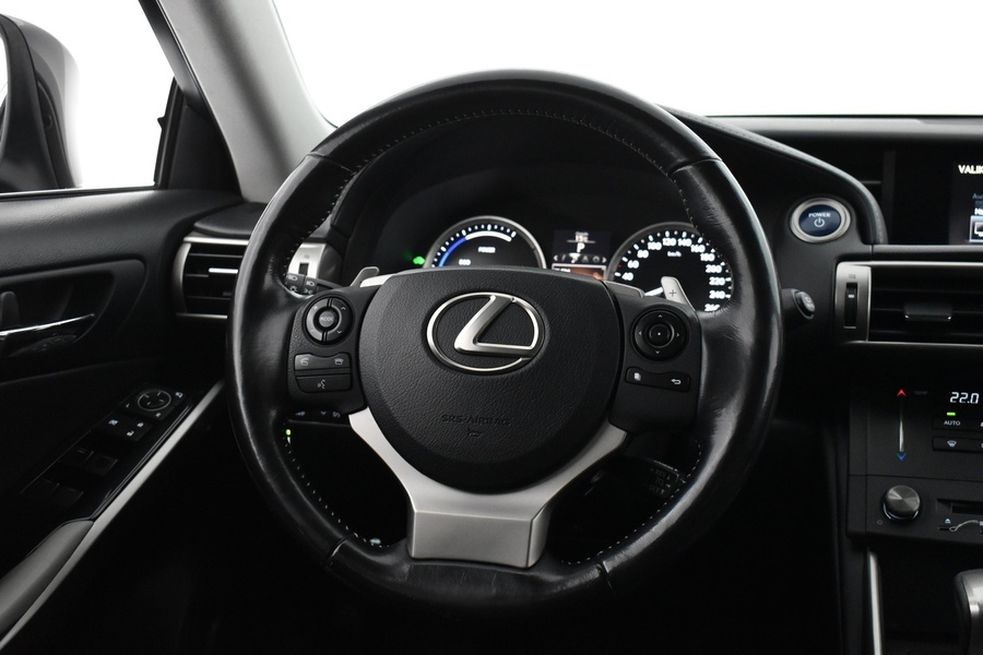 Lexus IS vaihtoauto