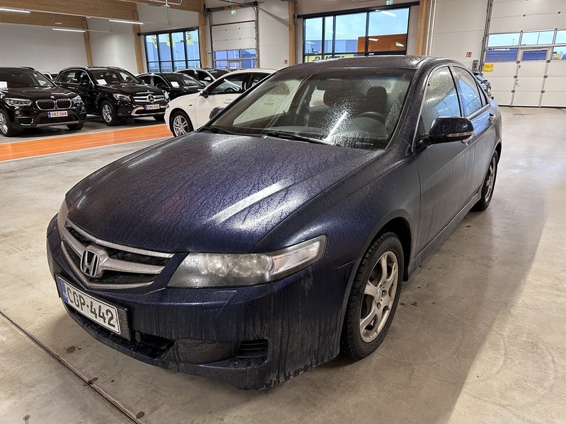 Honda Accord vaihtoauto