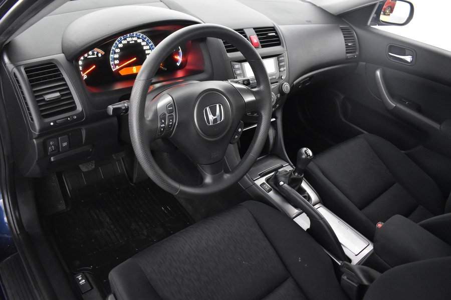 Honda Accord vaihtoauto