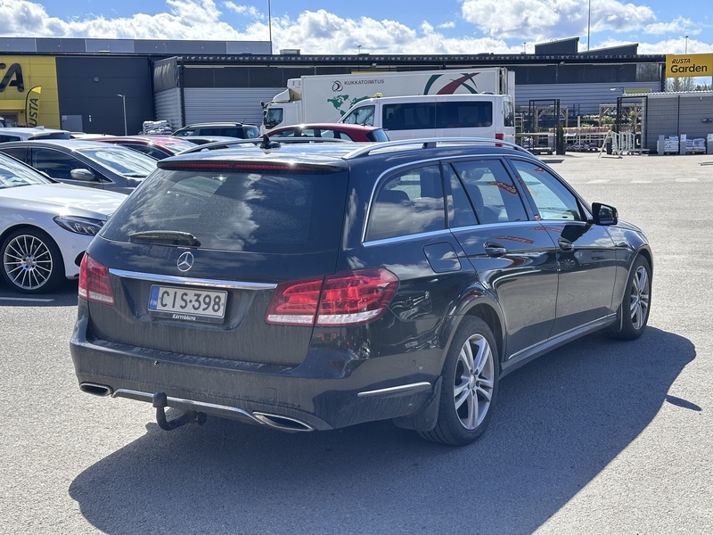 Mercedes-Benz E vaihtoauto