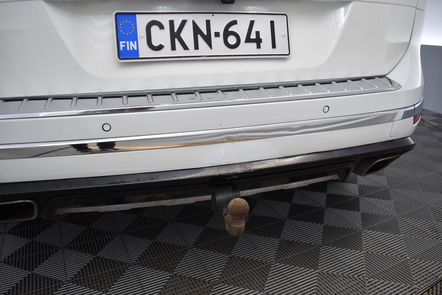 Volkswagen Touareg vaihtoauto