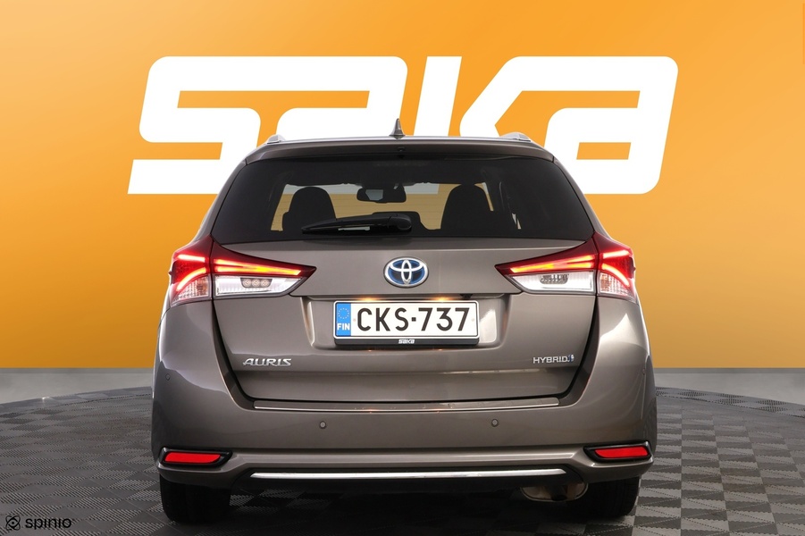 Toyota Auris vaihtoauto