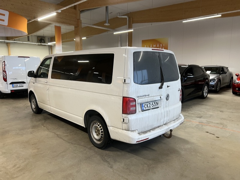 Volkswagen Caravelle vaihtoauto